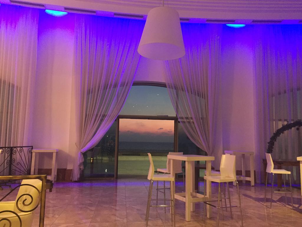 מגדל אלמוג חיפה - דירות "בלו ביץ'" על הים Exterior photo