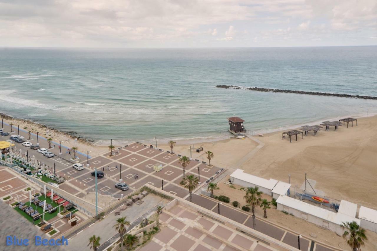 מגדל אלמוג חיפה - דירות "בלו ביץ'" על הים Exterior photo